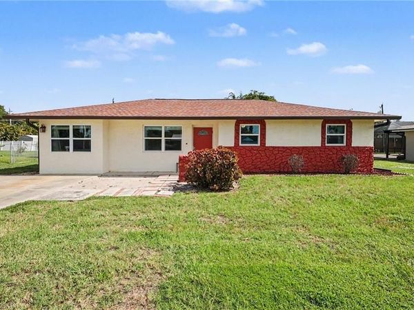 5411 Loyola LN , FORT MYERS, FL 33908