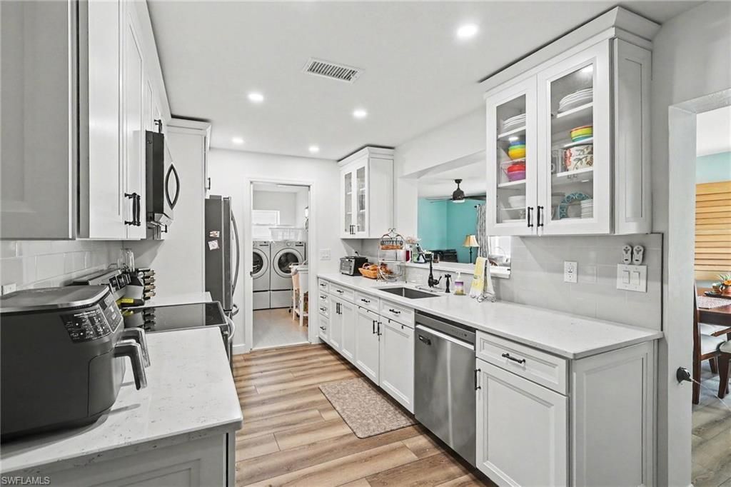 5411 Loyola Ln, Fort Myers, FL 33908 Photo