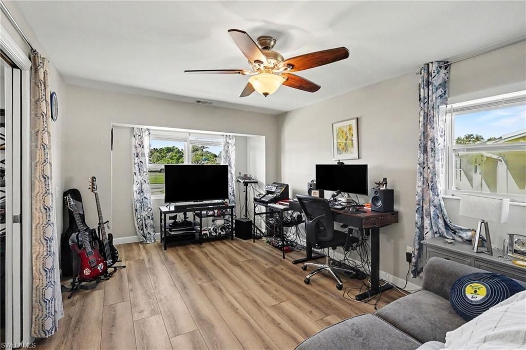 5411 Loyola Ln, Fort Myers, FL 33908 Photo