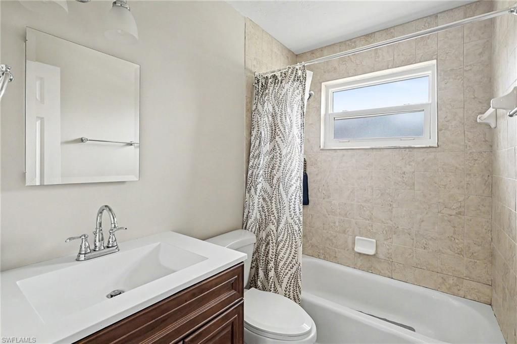 5411 Loyola Ln, Fort Myers, FL 33908 Photo