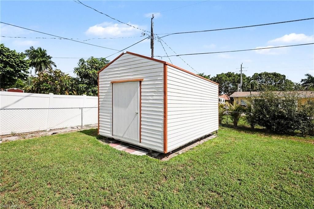 5411 Loyola Ln, Fort Myers, FL 33908 Photo