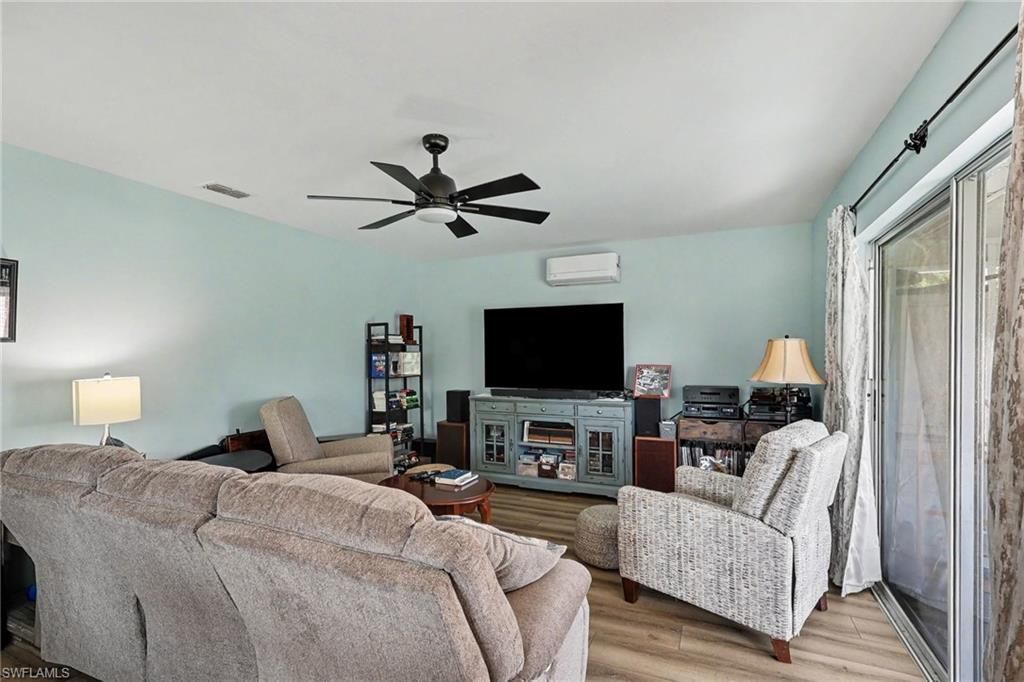 5411 Loyola Ln, Fort Myers, FL 33908 Photo