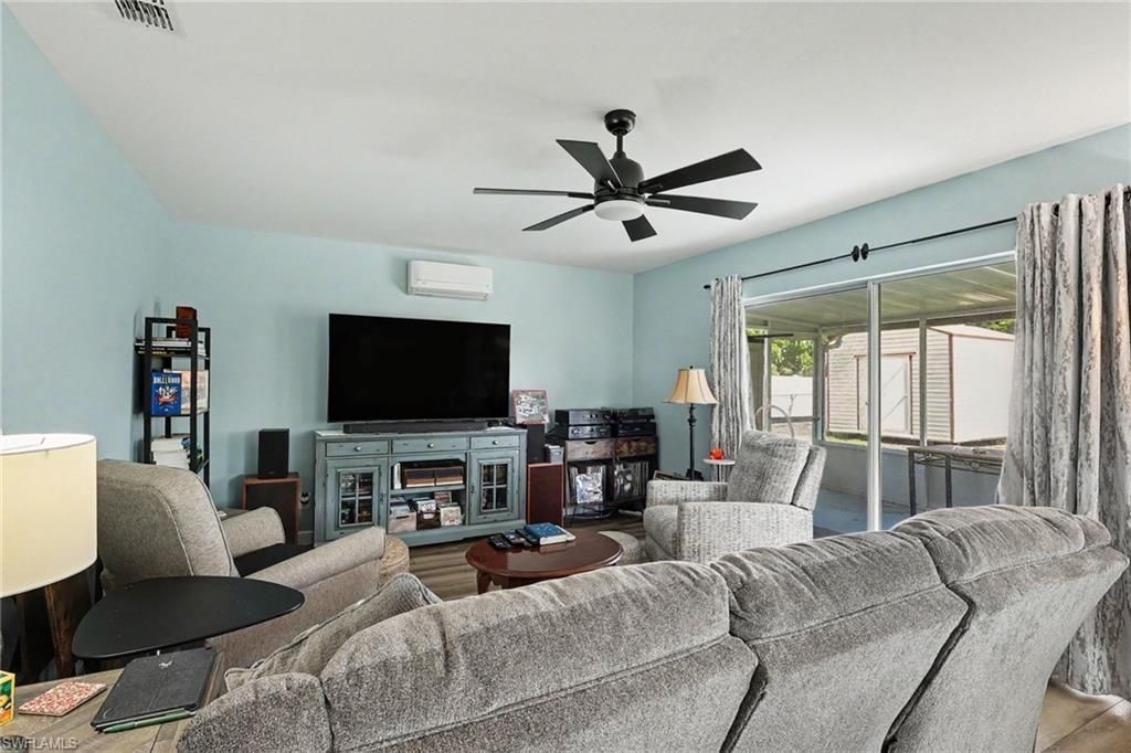 5411 Loyola Ln, Fort Myers, FL 33908 Photo
