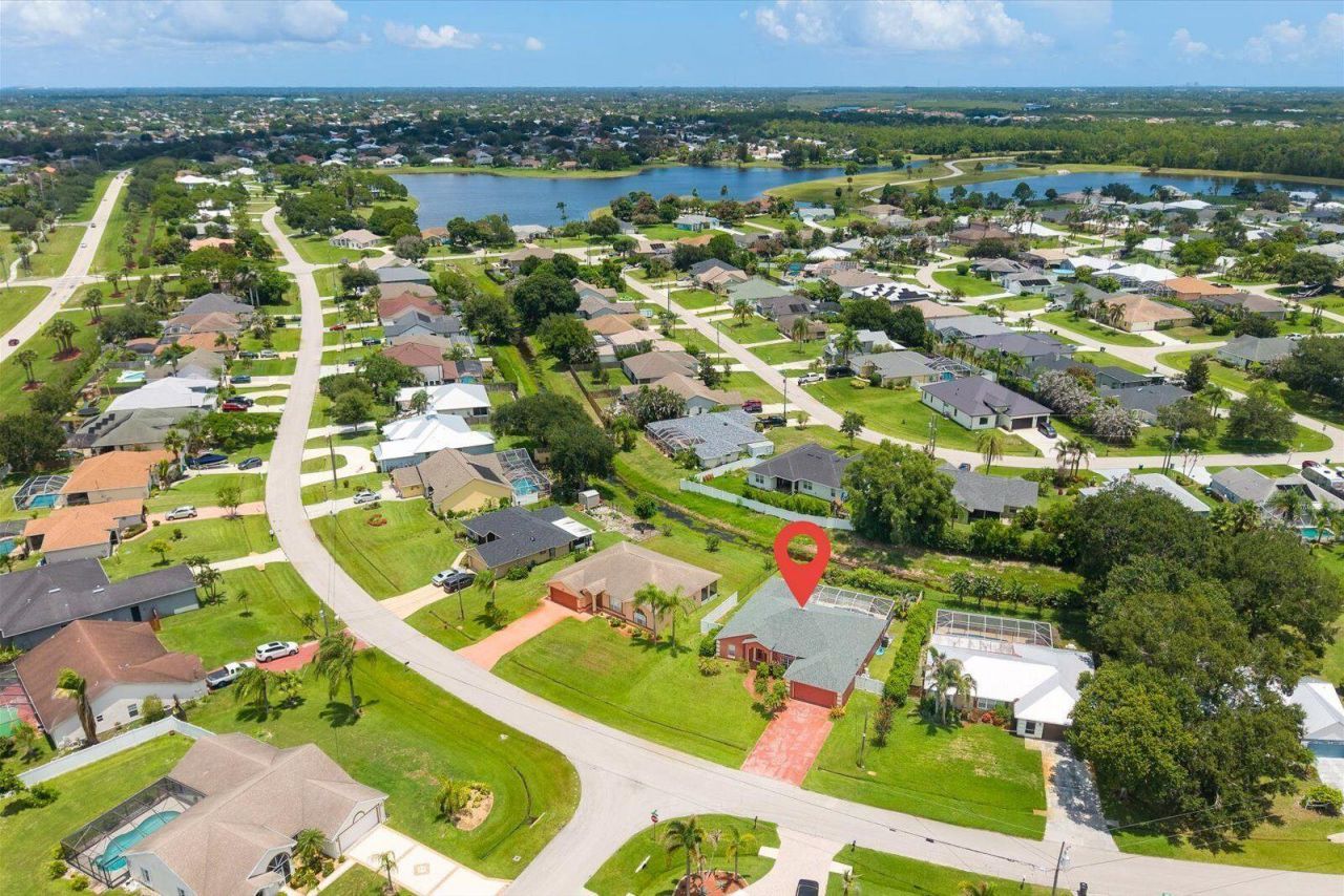 631 SE Stow Terrace, Port Saint Lucie, FL 34984 Photo