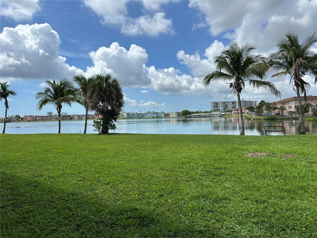 19001 NE 14th Ave , Unit 121, Miami, FL 33179 Photo