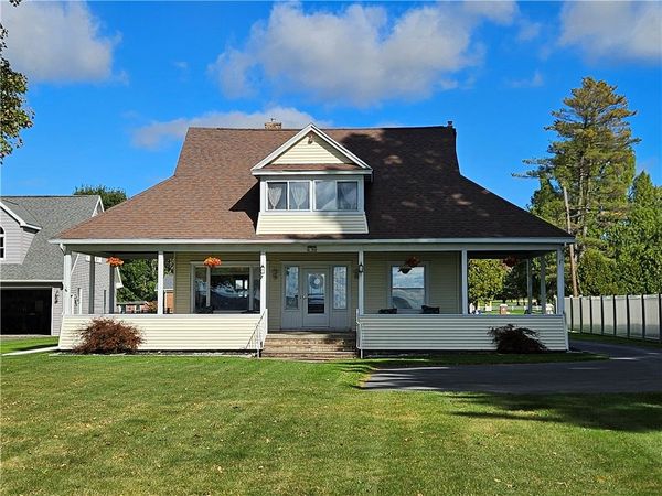 6790 E Lake Road, Auburn, NY 13021