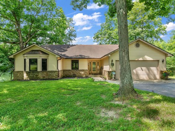 5866 S 50 W, Trafalgar, IN 46181