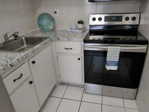 1433 SW 24th Ct , Unit 2, Fort Lauderdale, FL 33315