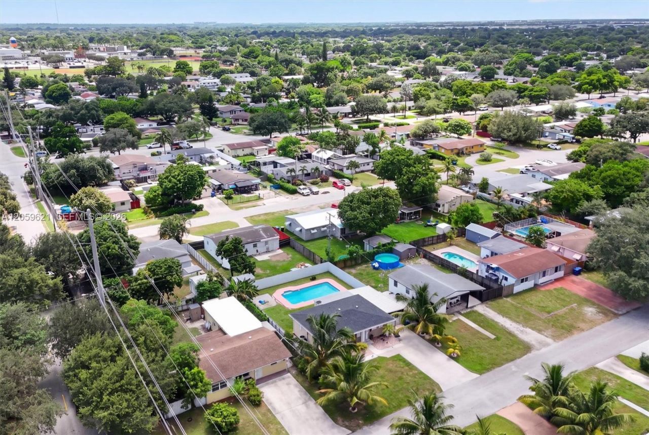 6404 Grant Ct, Hollywood, FL 33024 Photo