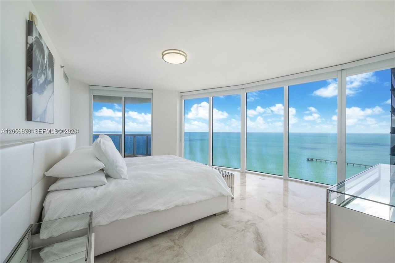 17201 Collins Ave, Unit 3501, Sunny Isles Beach, FL 33160 Photo