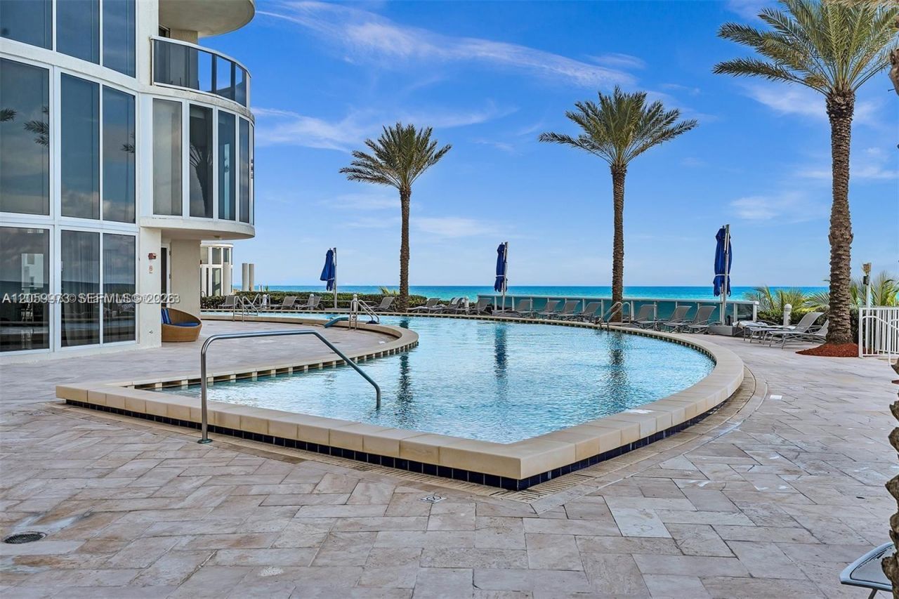 17201 Collins Ave, Unit 3501, Sunny Isles Beach, FL 33160 Photo
