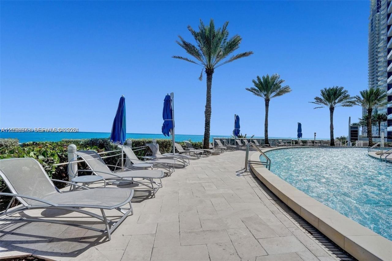 17201 Collins Ave, Unit 3501, Sunny Isles Beach, FL 33160 Photo