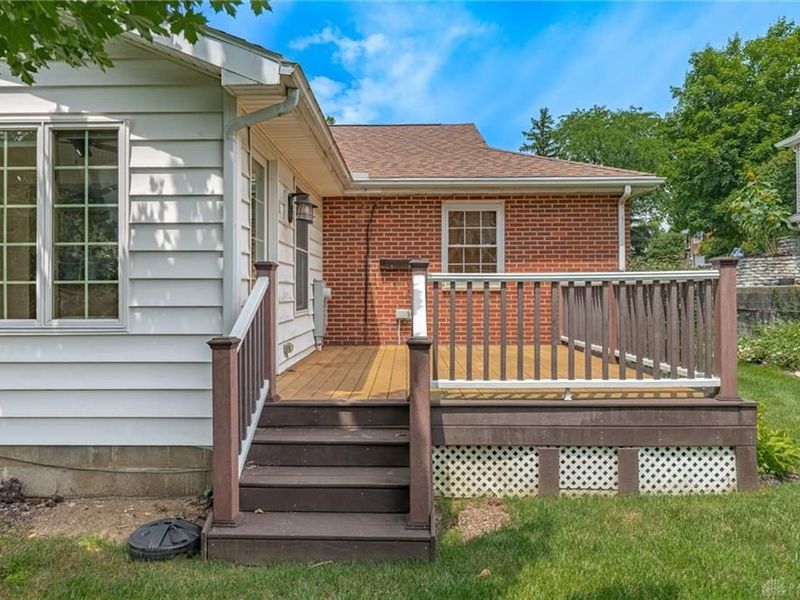216 S Pelham Drive, Kettering, OH 45429 Photo 2
