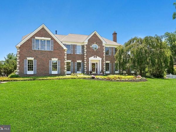 2 NORFOLK COURT, PRINCETON JUNCTION, NJ 08550