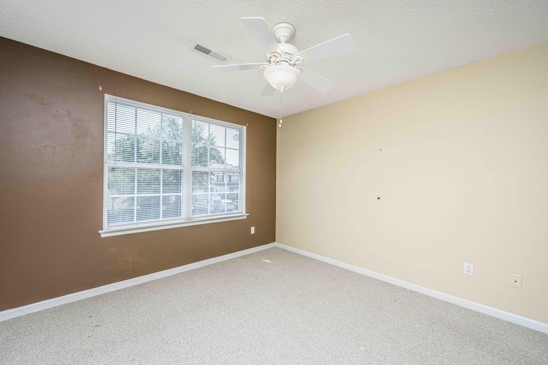 100 Darcy Avenue Photo 20