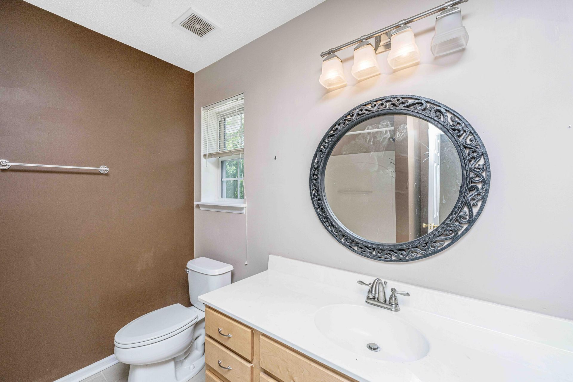 100 Darcy Avenue Photo 22