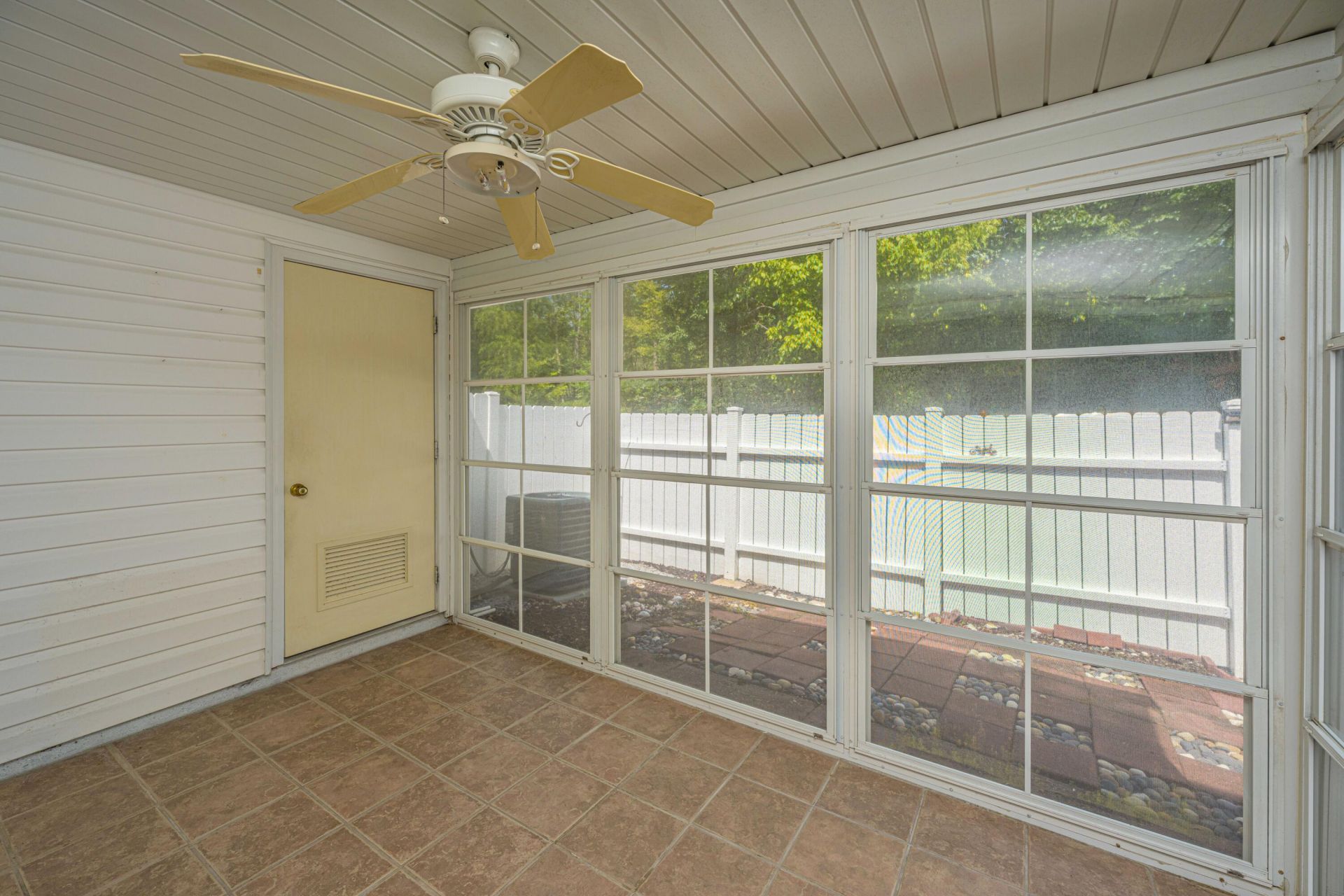 100 Darcy Avenue Photo 29