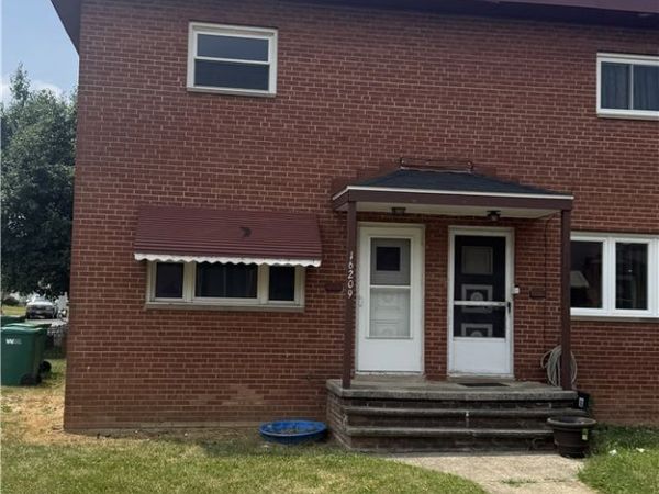 16209 Maplewood Court , Maple Heights, OH 44137