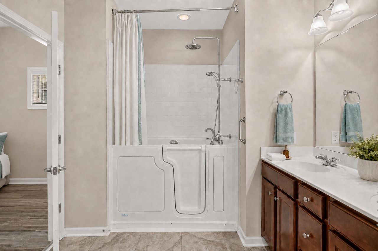 2658 Woodfield Court Photo 16