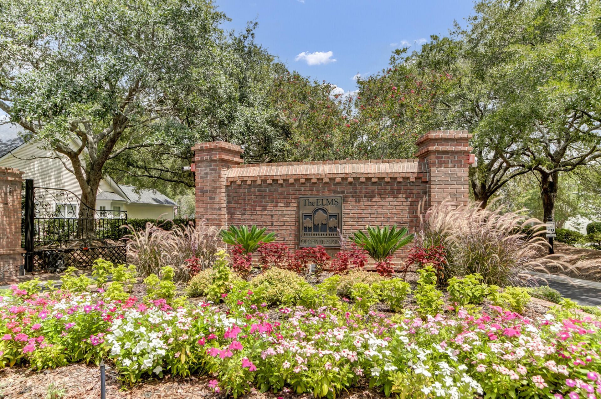 2658 Woodfield Court Photo 37