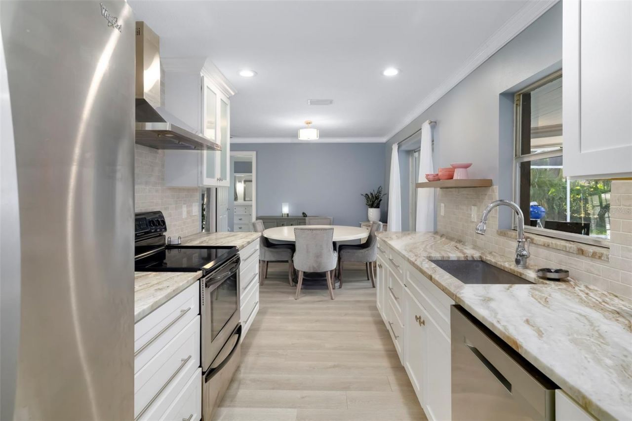 3304 Spring Mill Circle, Sarasota, FL 34239 Photo