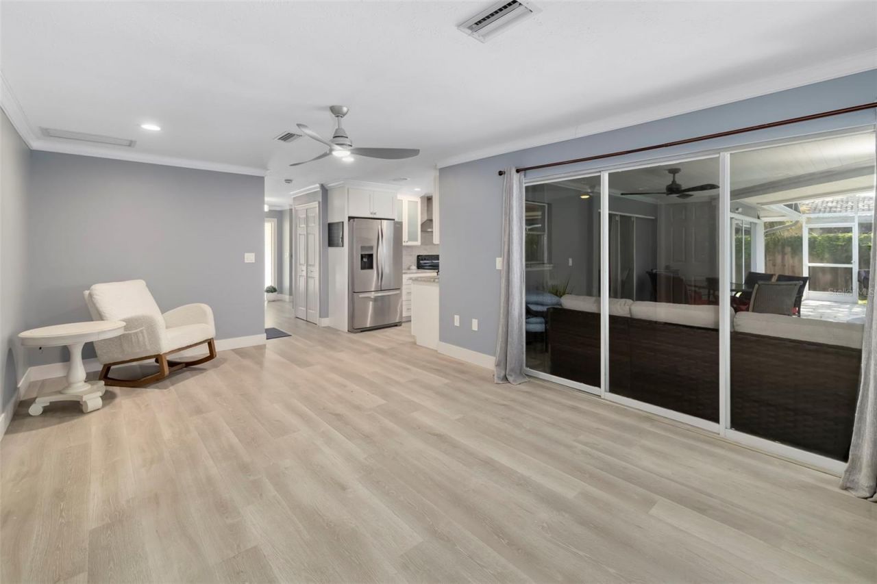 3304 Spring Mill Circle, Sarasota, FL 34239 Photo