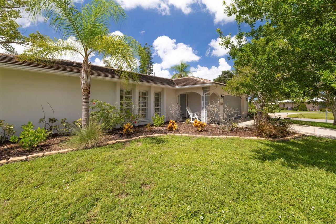 3304 Spring Mill Circle, Sarasota, FL 34239 Photo