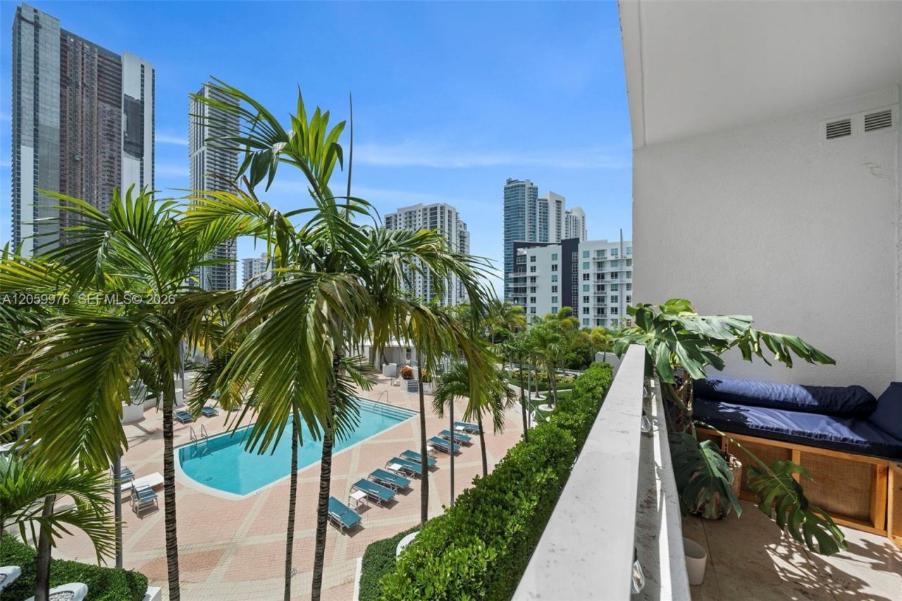 350 NE 24th St, Unit 703, Miami, FL 33137 Photo
