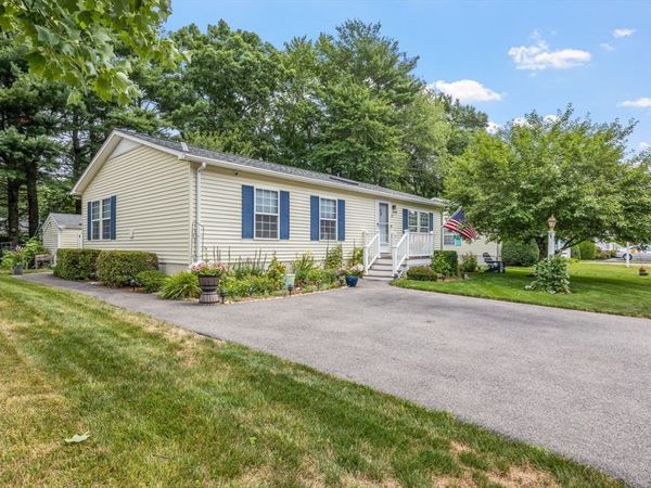 21 Trailwood Dr., Bridgewater, MA 02324
