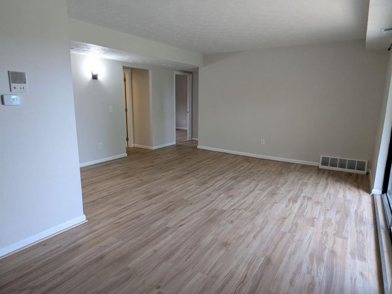 355 Grand Avenue, Unit 105, Cincinnati, OH 45205 Photo 3