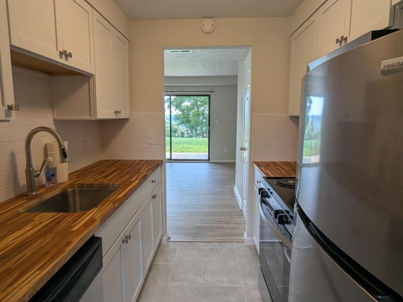 355 Grand Avenue, Unit 105, Cincinnati, OH 45205 Photo 4