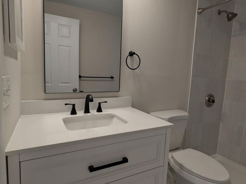 355 Grand Avenue, Unit 105, Cincinnati, OH 45205 Photo 9