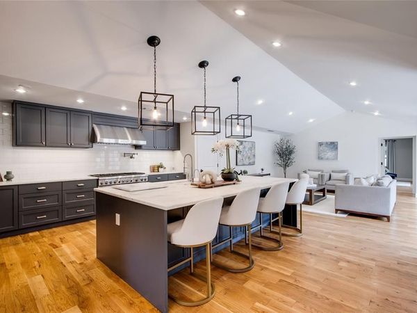 5857 Charlestown Drive , Dallas, TX 75230