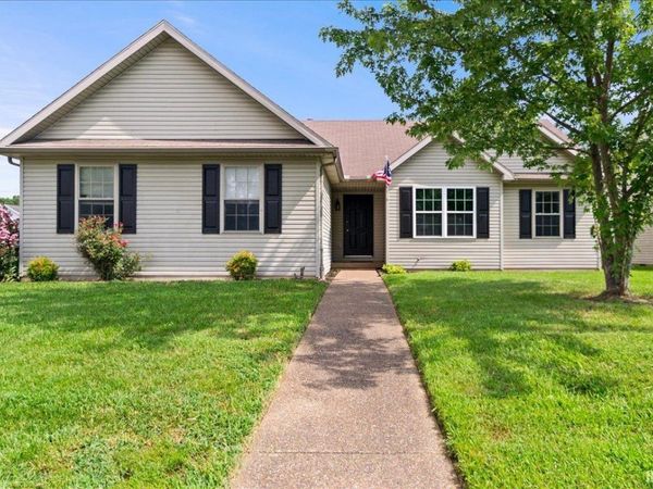 644 Woodall Drive, Evansville, IN 47711