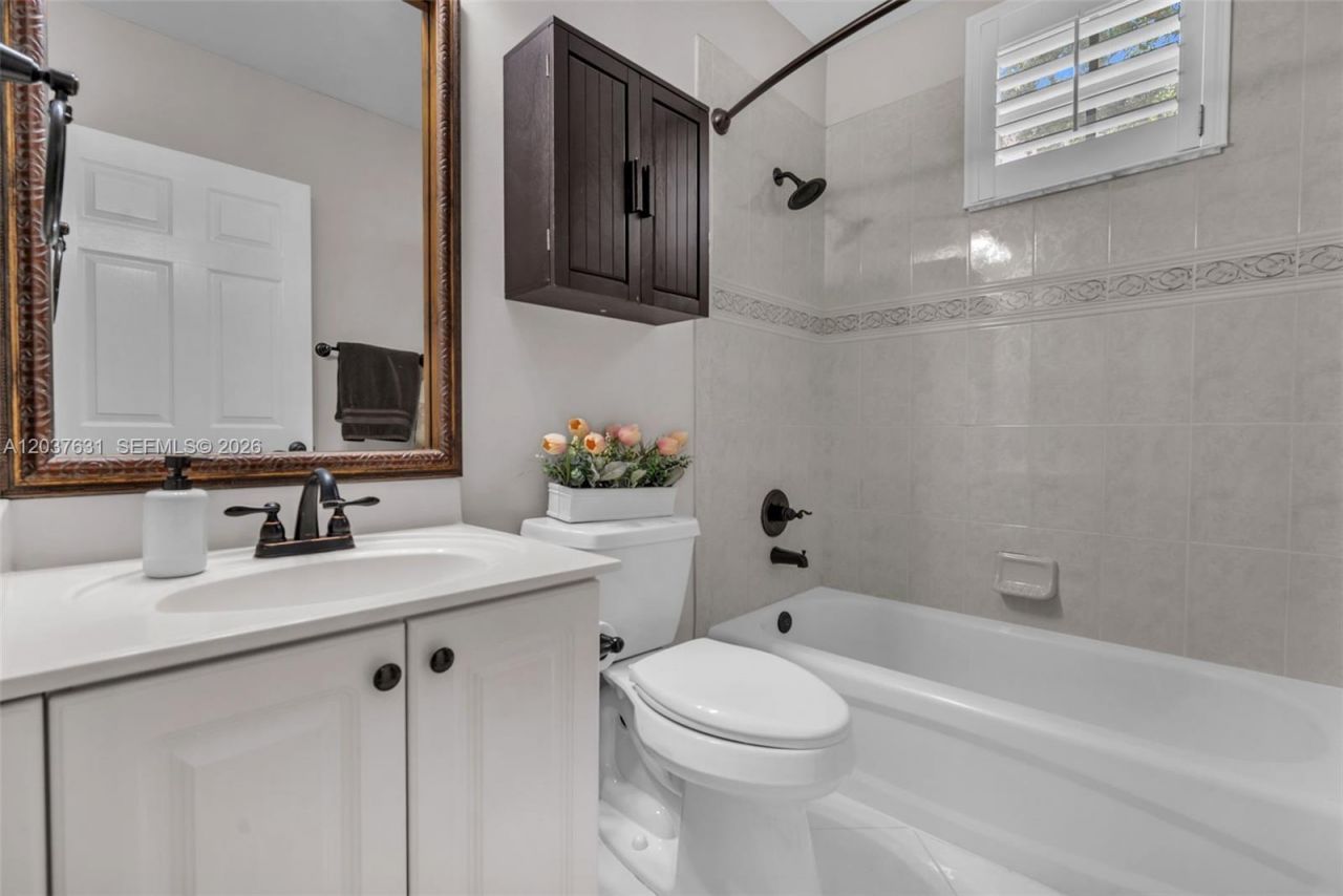 4110 Laurel Ridge Cir , Weston, FL 33331 Photo