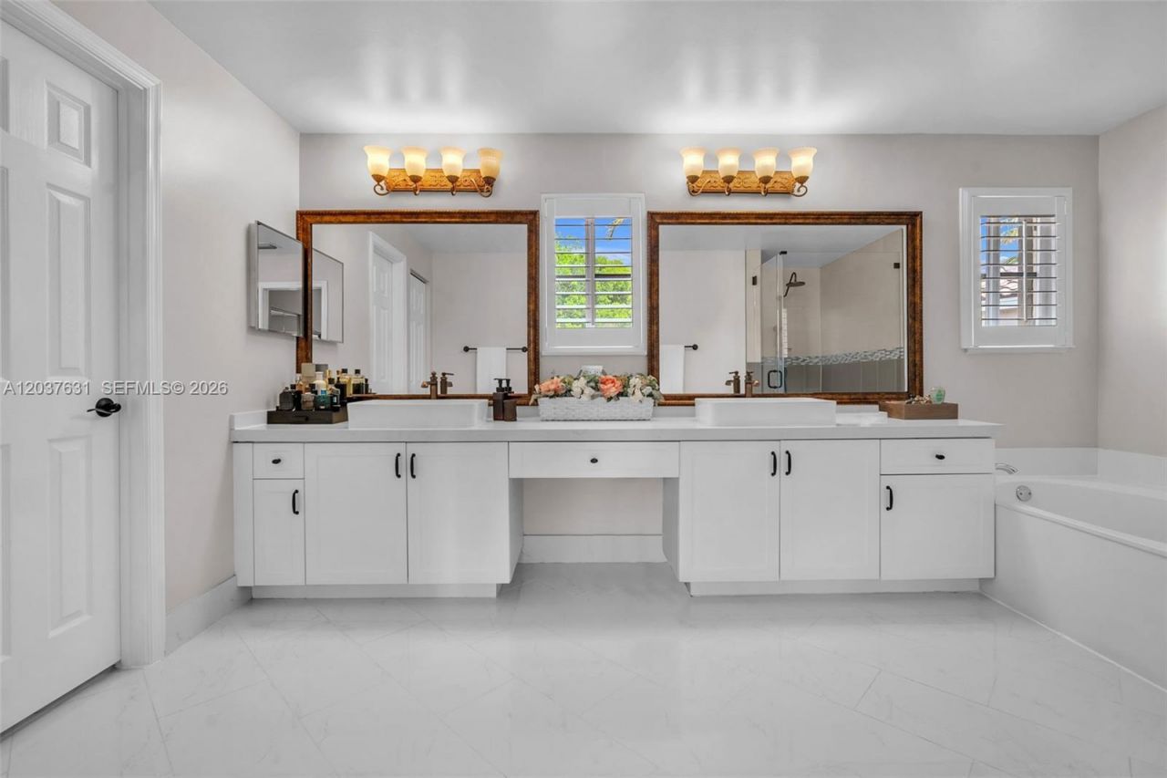 4110 Laurel Ridge Cir , Weston, FL 33331 Photo