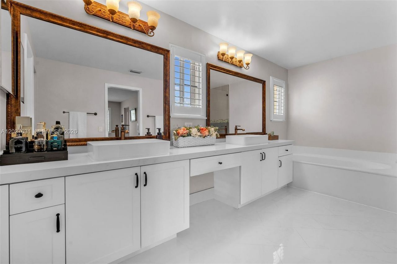 4110 Laurel Ridge Cir , Weston, FL 33331 Photo