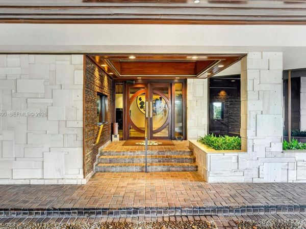 1 Grove Isle , Unit 506, Miami, FL 33133