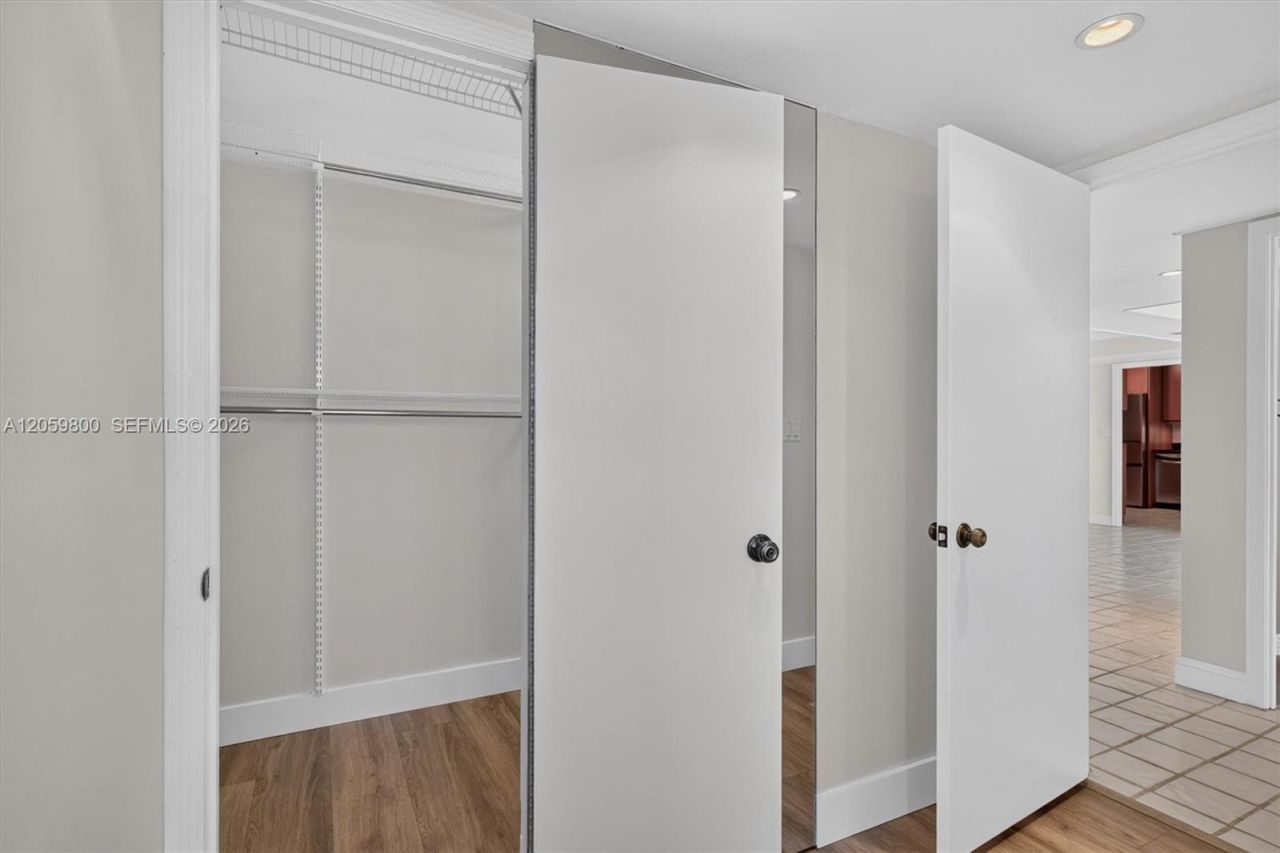 1 Grove Isle , Unit 506, Miami, FL 33133 Photo