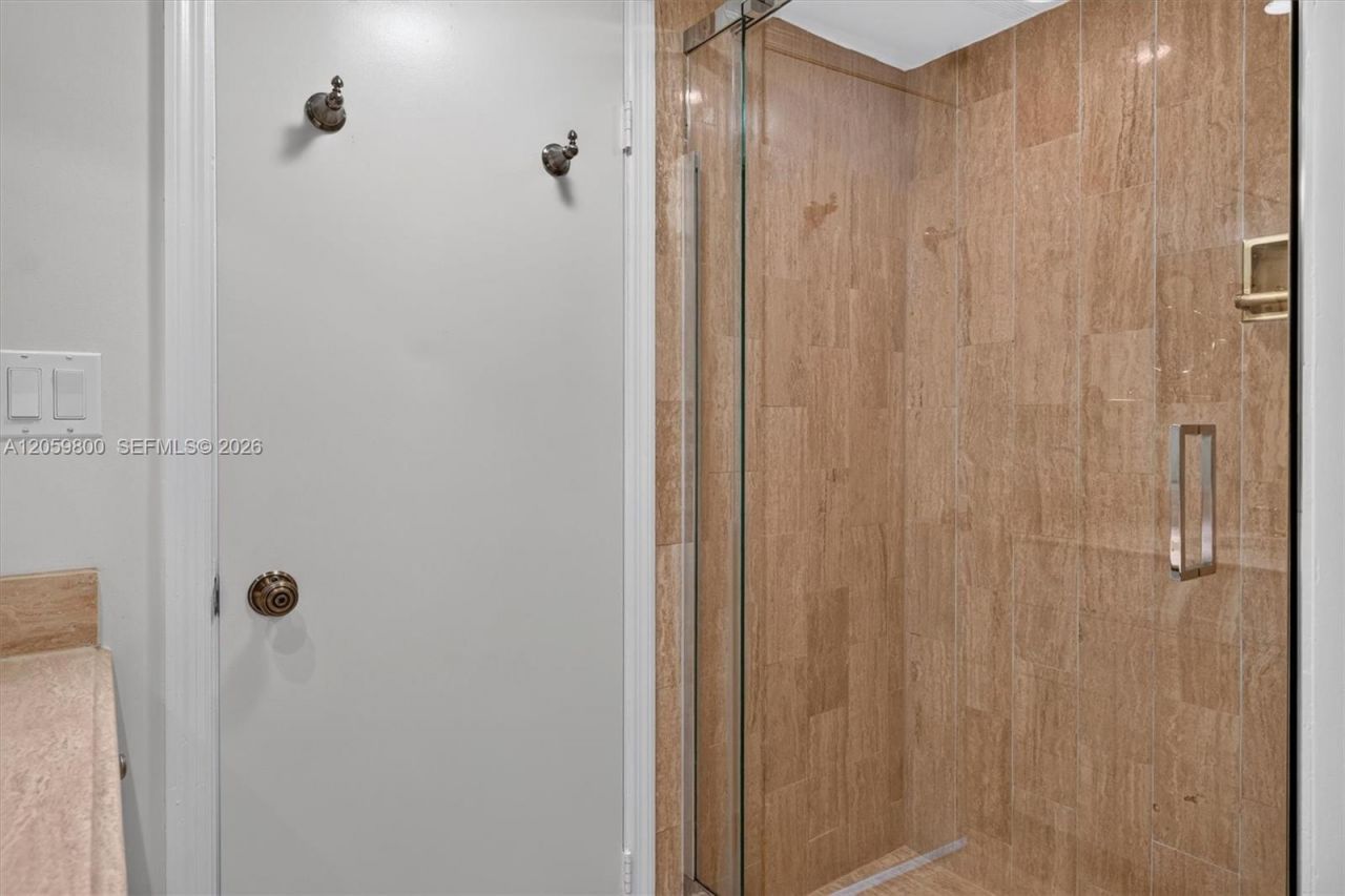 1 Grove Isle , Unit 506, Miami, FL 33133 Photo