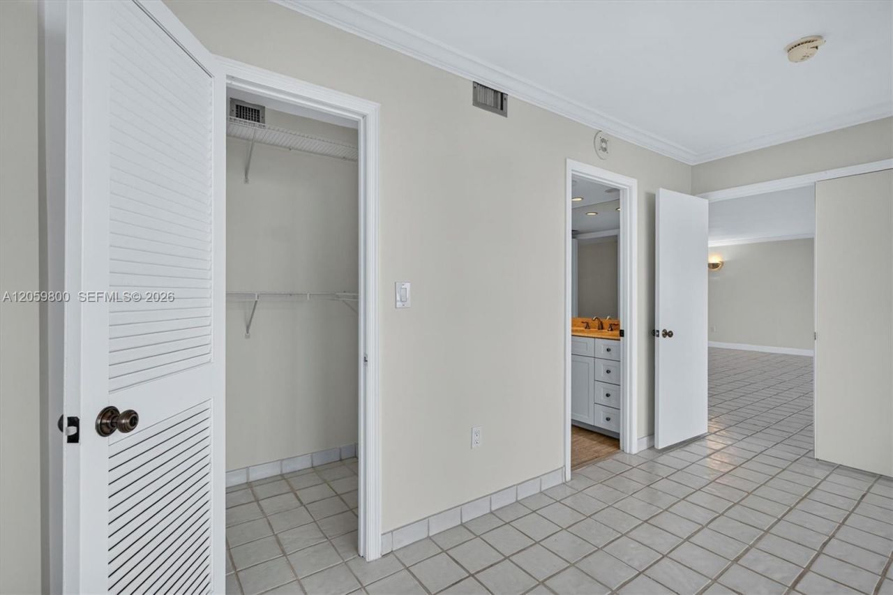 1 Grove Isle , Unit 506, Miami, FL 33133 Photo