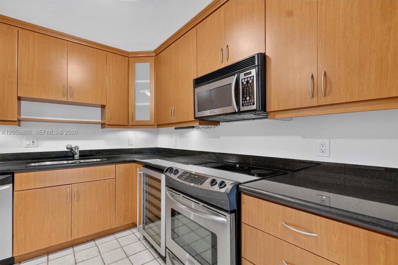 1 Grove Isle , Unit 506, Miami, FL 33133 Photo