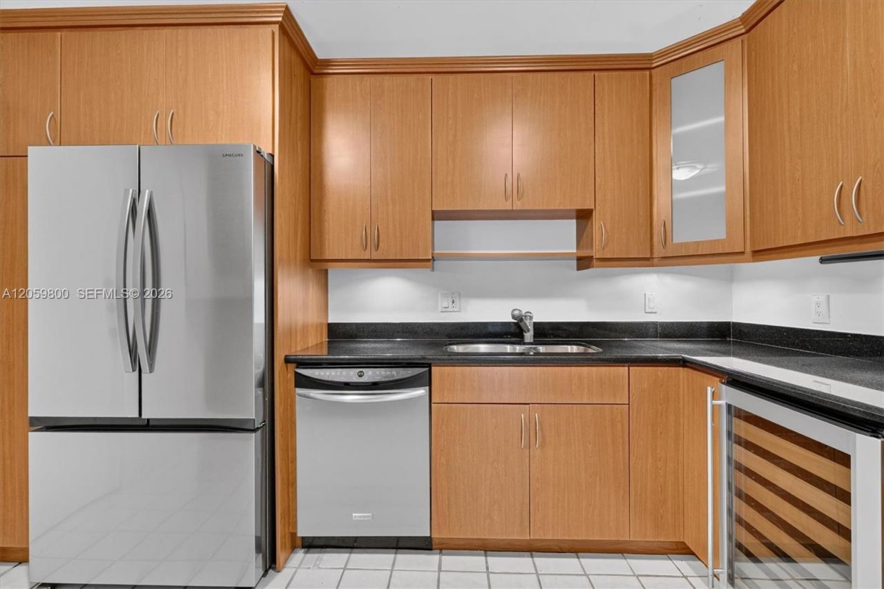 1 Grove Isle , Unit 506, Miami, FL 33133 Photo