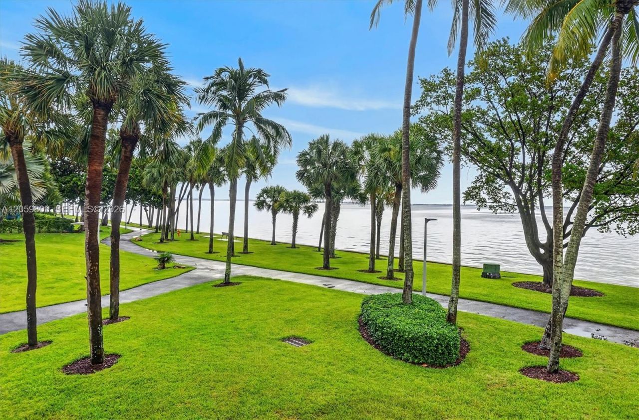 1 Grove Isle , Unit 506, Miami, FL 33133 Photo
