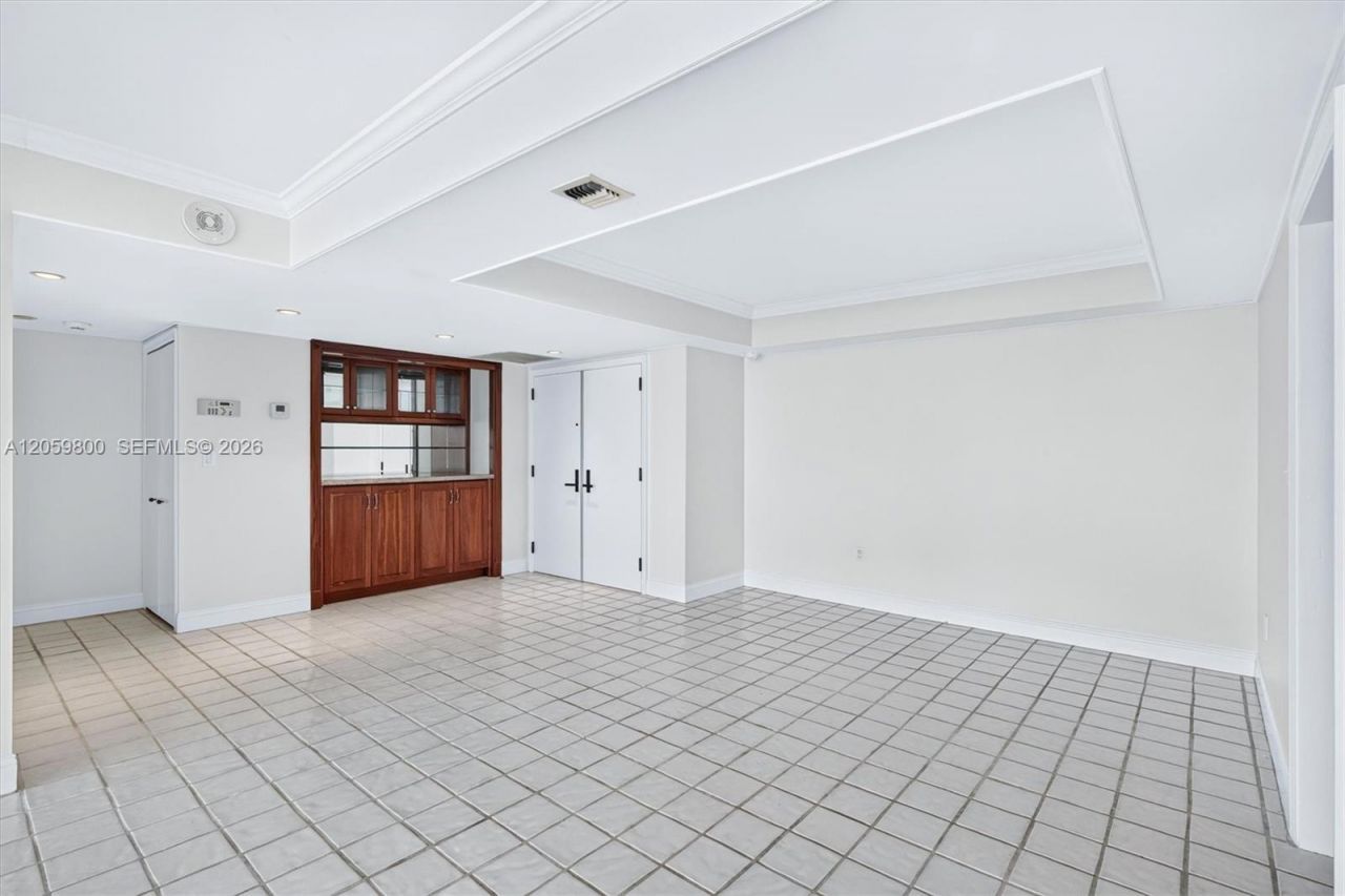 1 Grove Isle , Unit 506, Miami, FL 33133 Photo