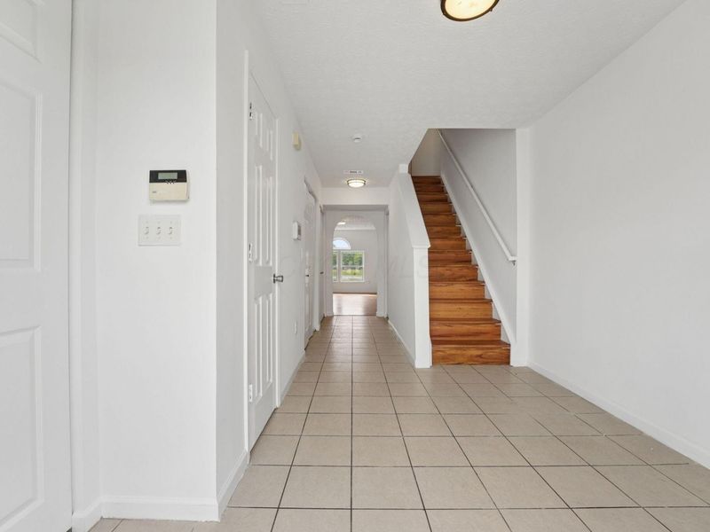4149 Town Square Drive, Canal Winchester, OH 43110 Photo 6