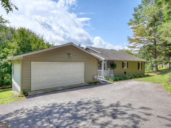 1523 Berrong Road, Hiawassee, GA 30546