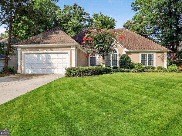 10825 Pine walk Fores Circle, Alpharetta, GA 30022