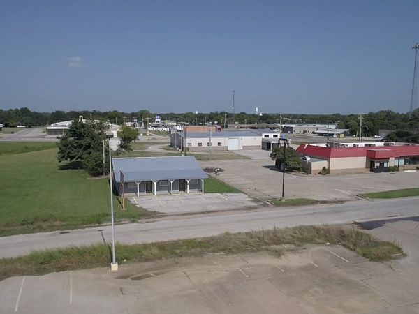 106 C E Colston , Marietta, OK 73448
