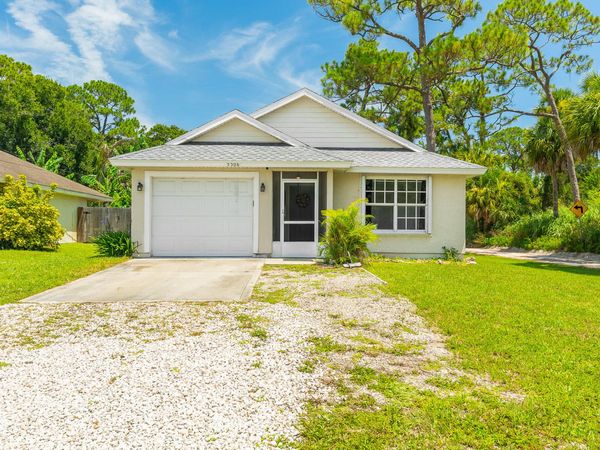 3506 3RD Street, Vero Beach, FL 32968